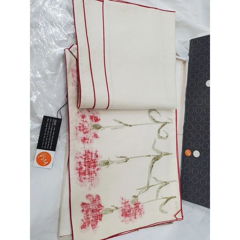 Vintage Vera Neumann Carnation Belgian Linen 8 Piece Table Set Red White 8614